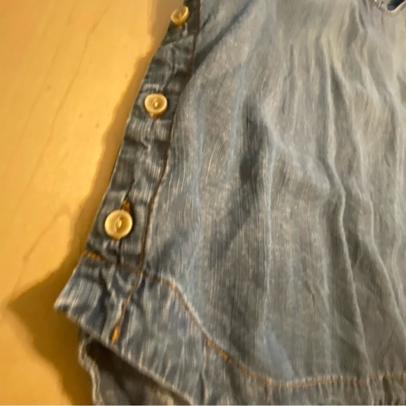 Cloth and Stone Sleeveless Dark Chambray Blouse - M - Picture 4 of 5